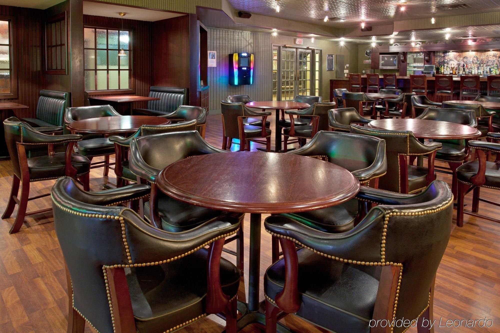 Hotel Ramada By Wyndham Uniontown Restaurant foto